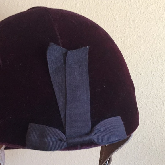 Vintage Velvet English Riding Helmet - Picture 3 of 10